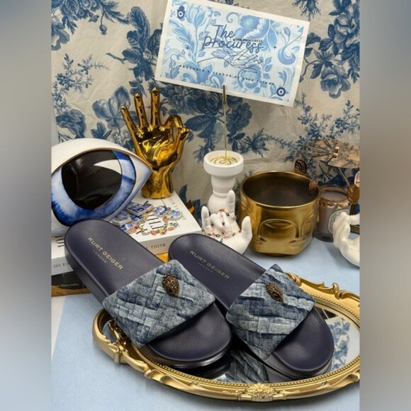 🆕 KURT GEIGER LONDON 🧿 NWOB Blue Denim Meena Eagle Slides, Sz EU 39 US 8.5 - Picture 2 of 11